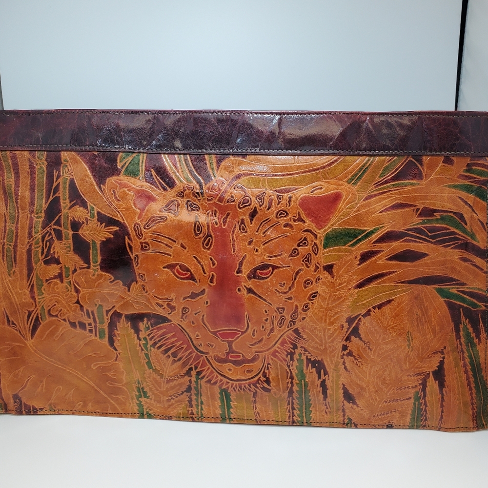 LEPORD Safari Large Leather Clutch